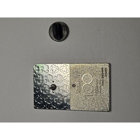 Minnie Mouse Metal Enamel Pin! NEW ON CARD! Loungefly Disney 100 Anniversary - Picture 6 of 11